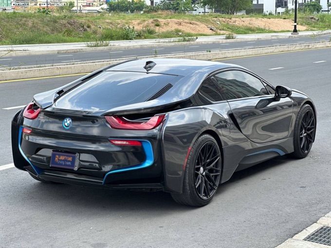 BMW i8 2015