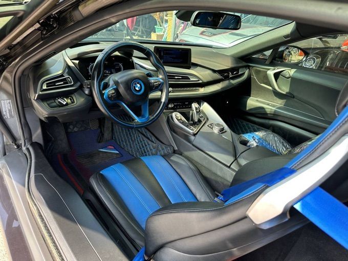 BMW i8 2015