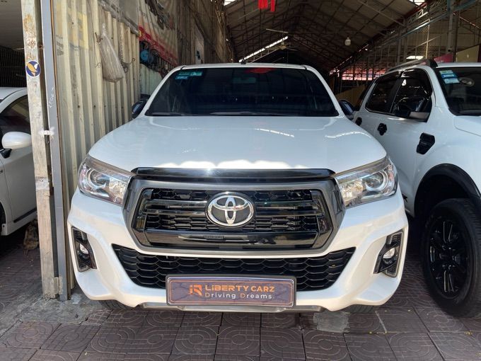 丰田 Hilux Revo 2020