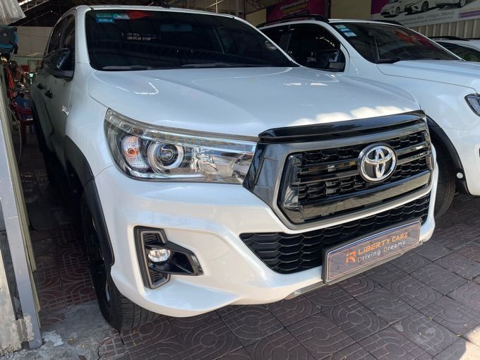 丰田 Hilux Revo 2020