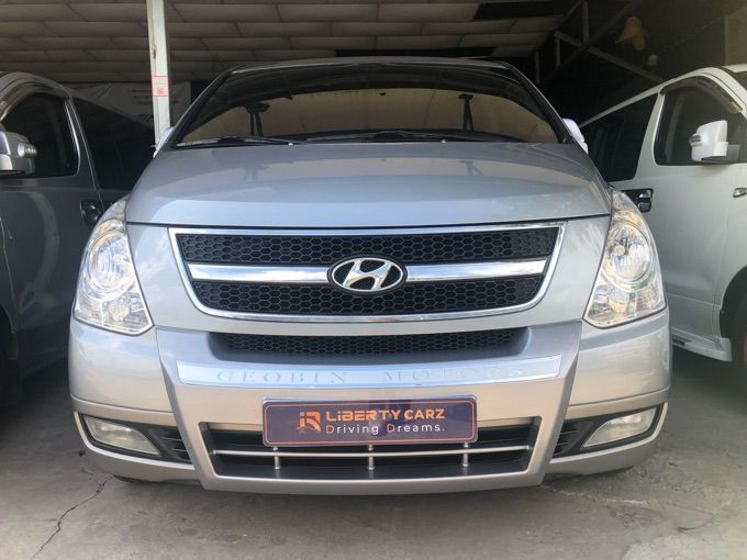 Hyundai Starex 2012