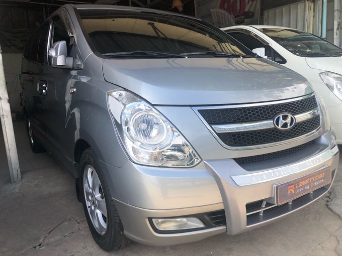 Hyundai Starex 2012