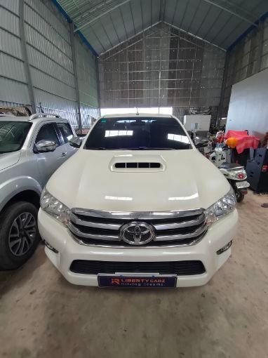 តូយ៉ូតា Hilux Revo 2016