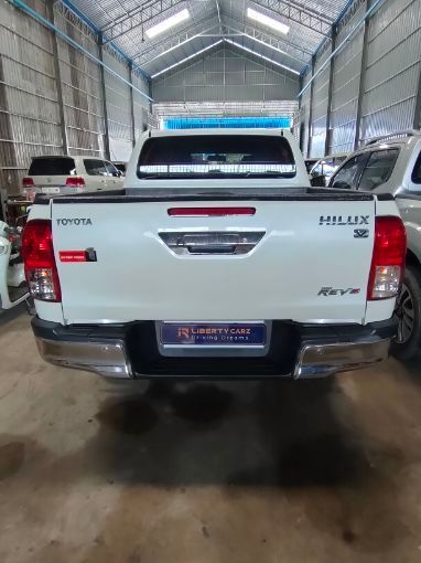 តូយ៉ូតា Hilux Revo 2016