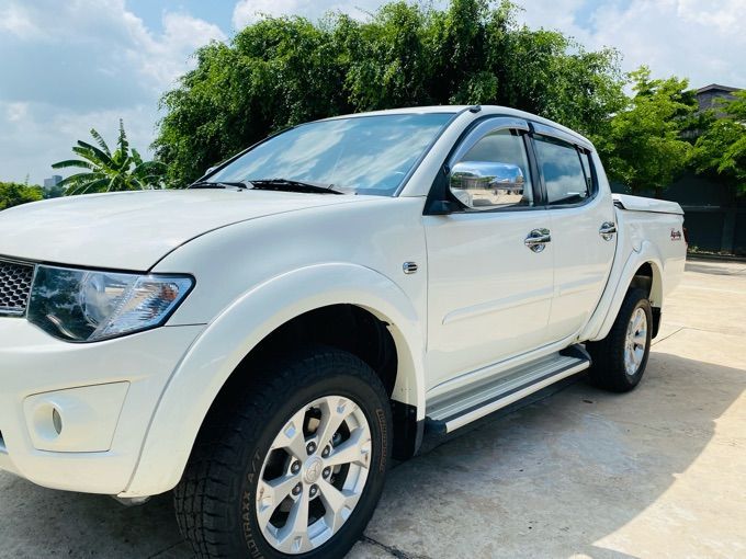 Mitsubishi Triton 2015