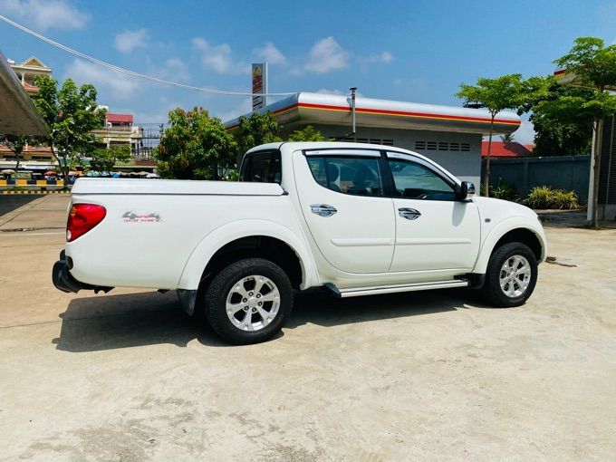 Mitsubishi Triton 2015