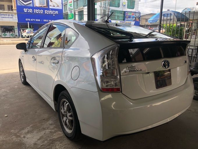 តូយ៉ូតា Prius 2010