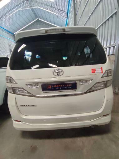 តូយ៉ូតា Vellfire 2019