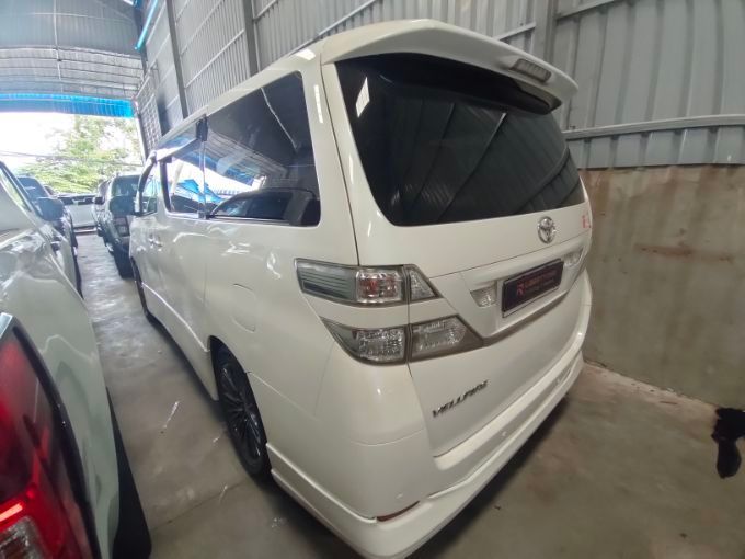 តូយ៉ូតា Vellfire 2019