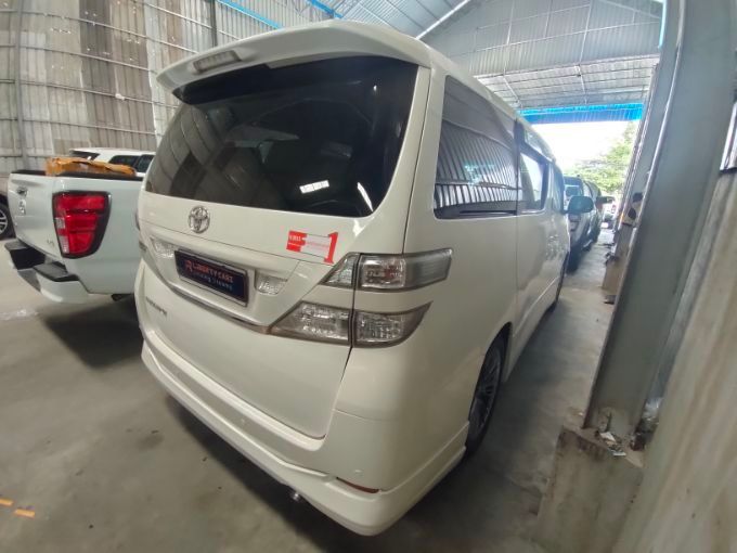 តូយ៉ូតា Vellfire 2019