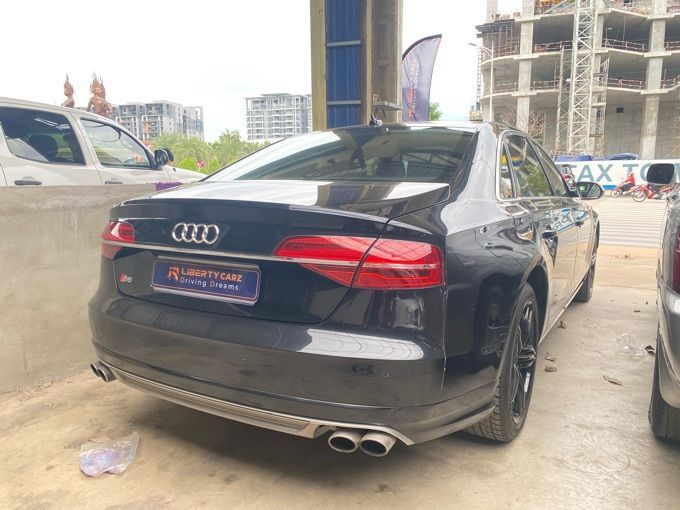 Audi A8 2013