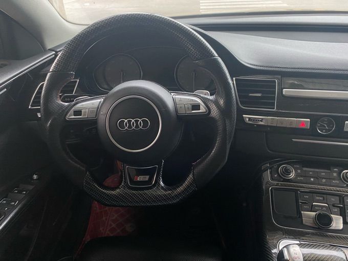 Audi A8 2013