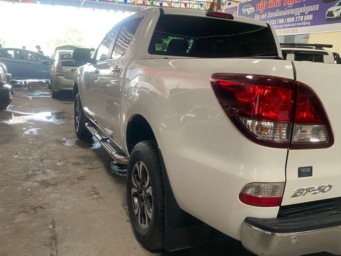 Mazda BT-50 2021