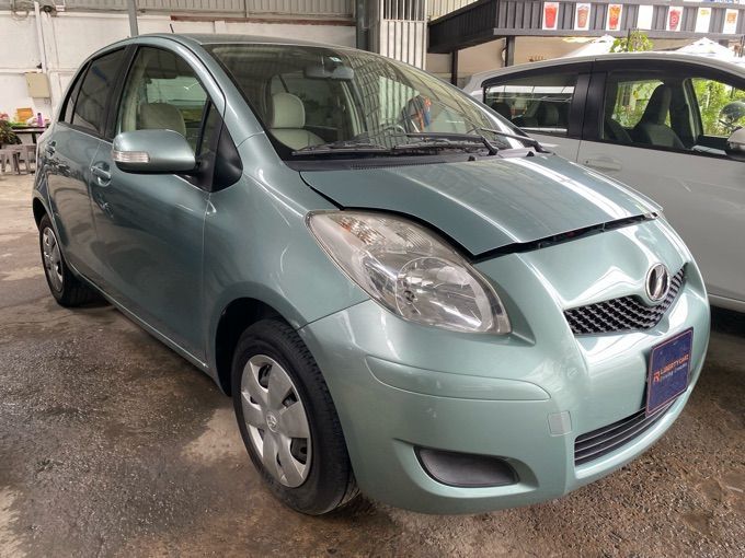 តូយ៉ូតា Vitz 2008