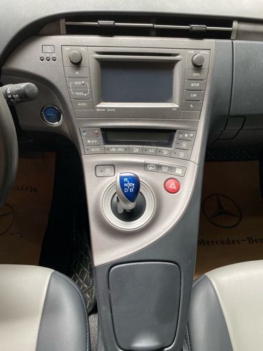 តូយ៉ូតា Prius Plug In 2012