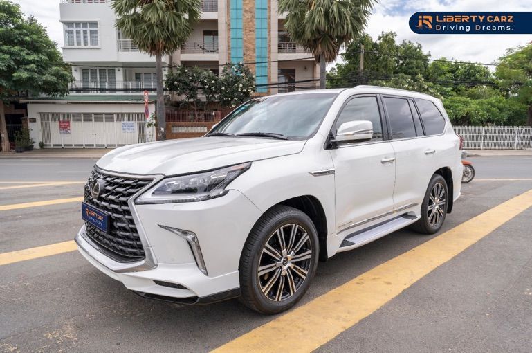 Lexus LX 570 2021