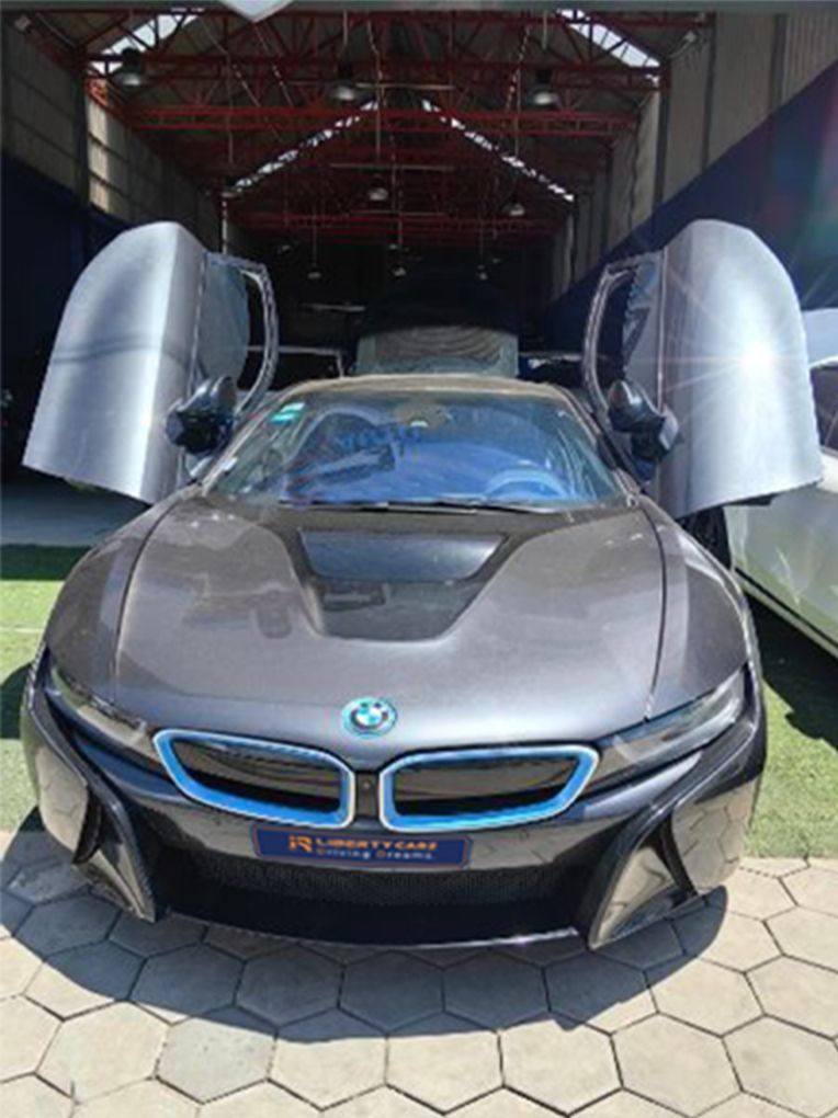 BMW i8 2015