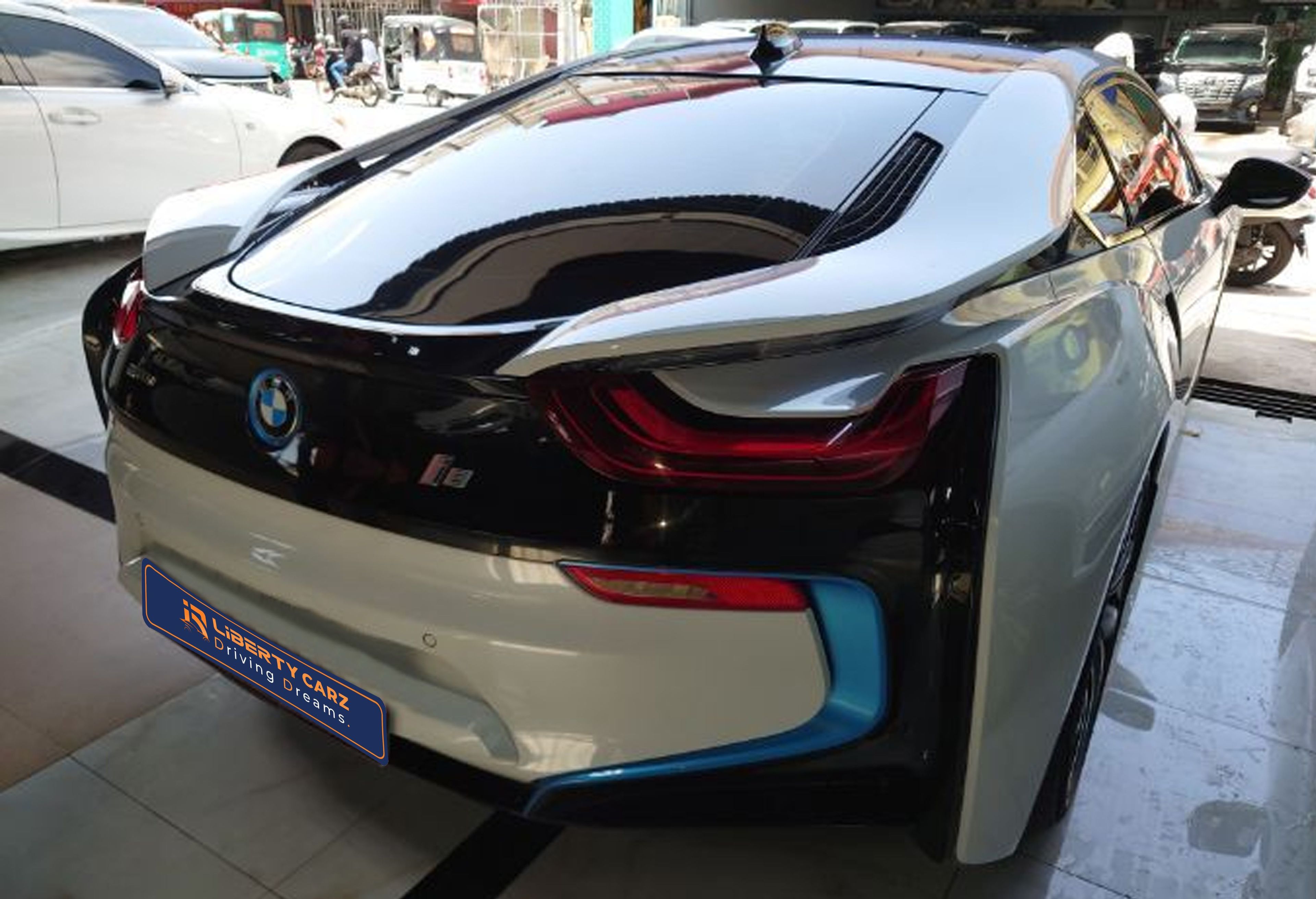 BMW i8 2015