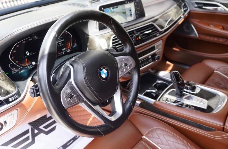 BMW 740Li 2019