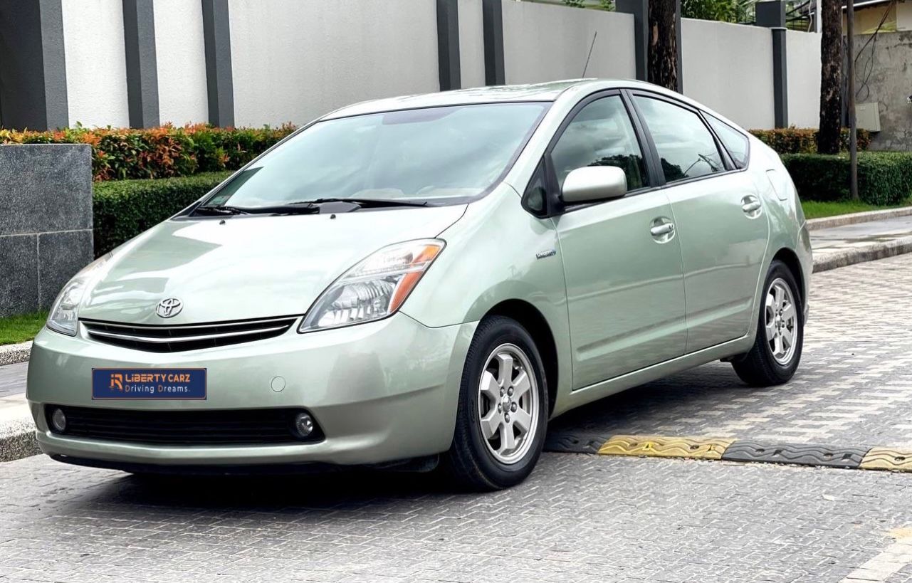 តូយ៉ូតា Prius 2007