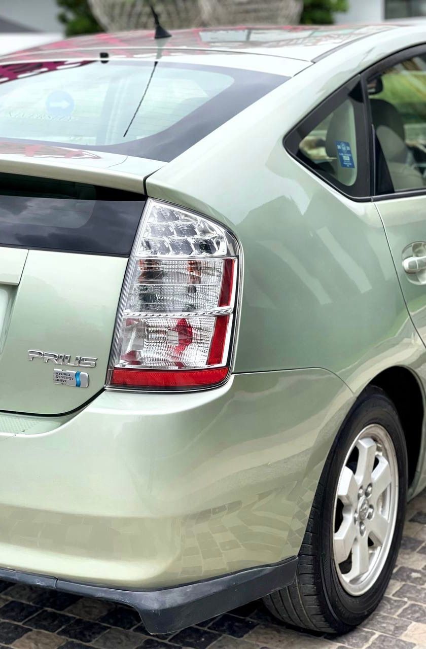 តូយ៉ូតា Prius 2007