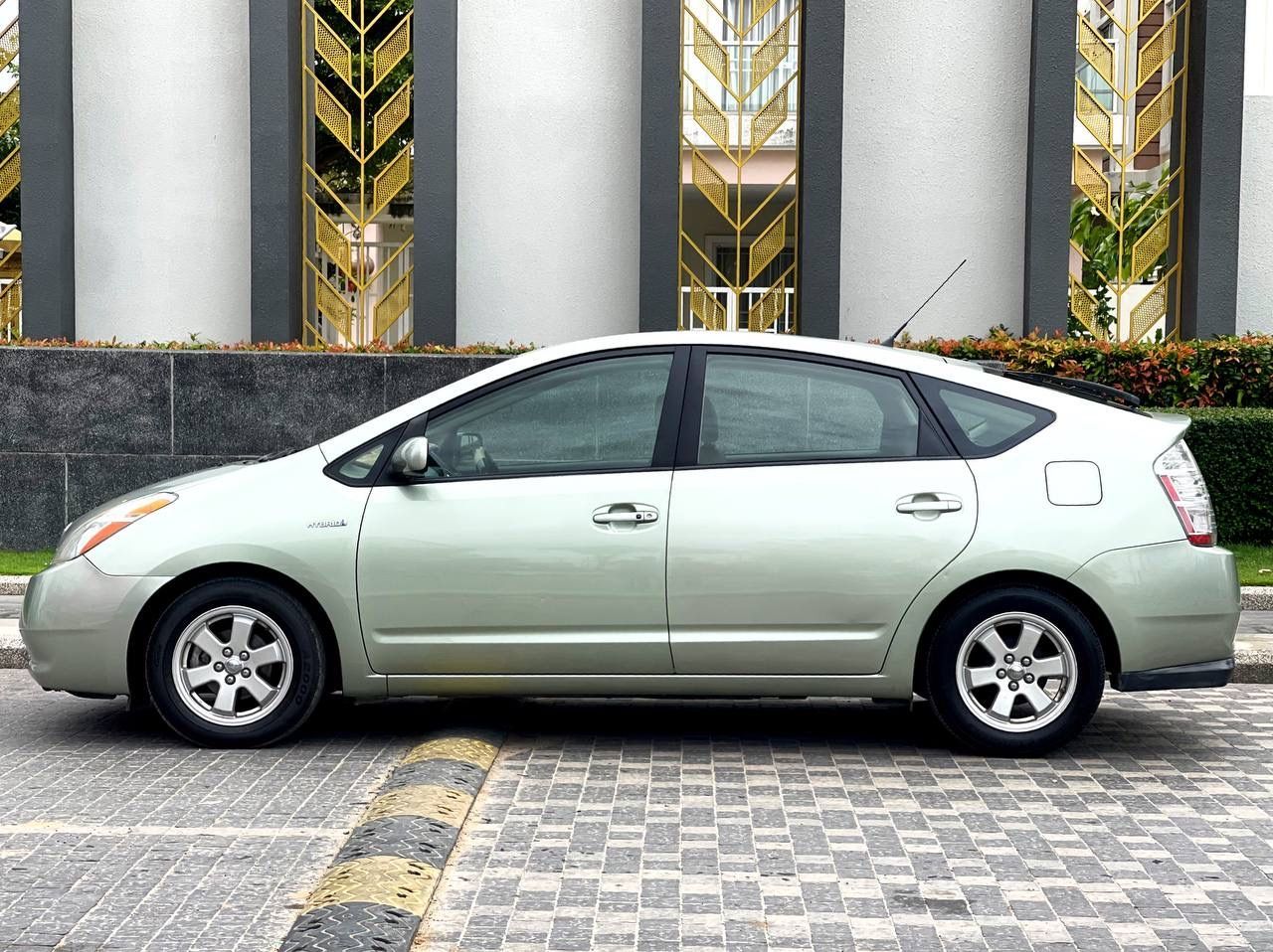 តូយ៉ូតា Prius 2007