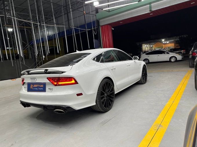 Audi A7 2012