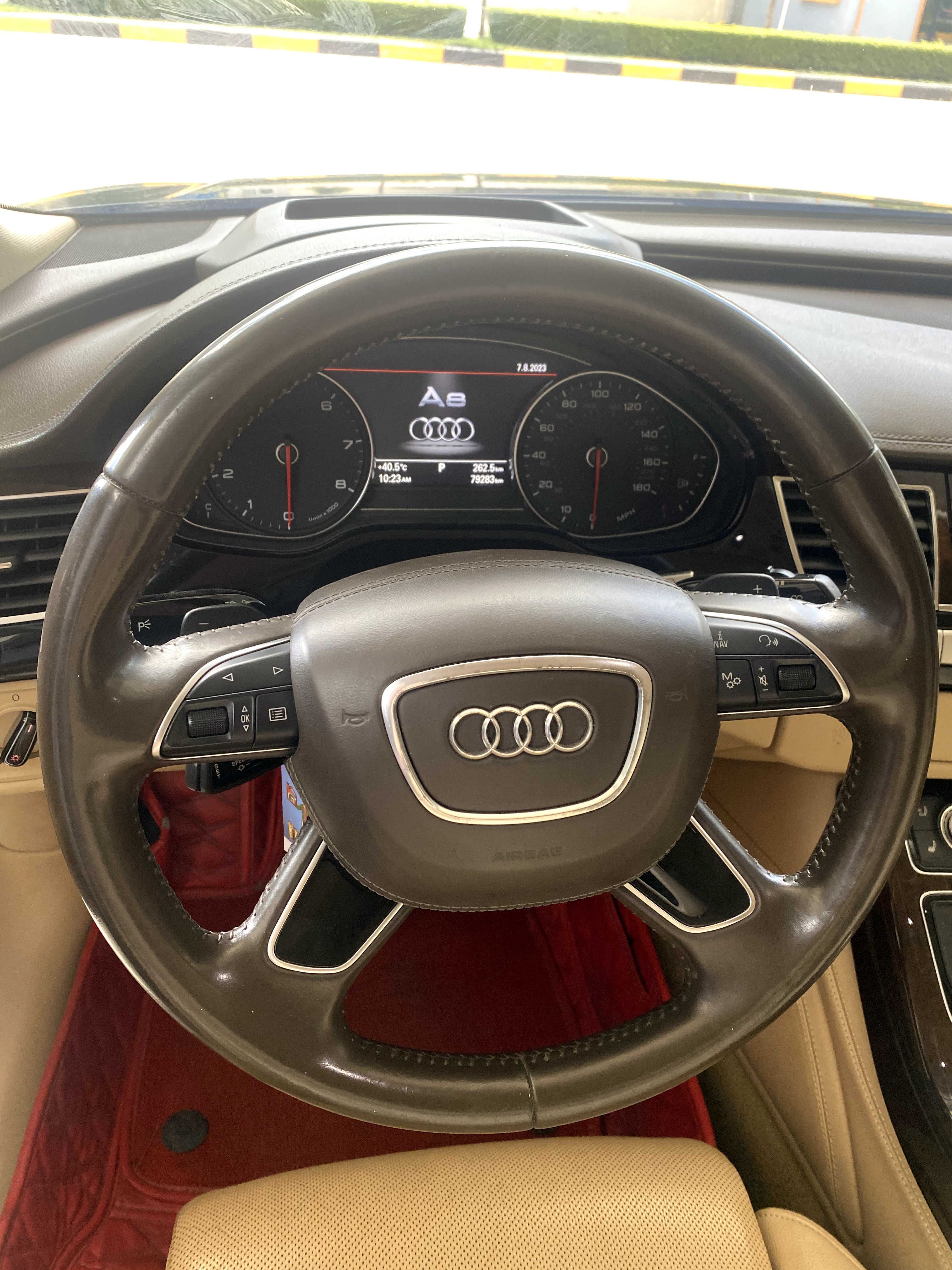 Audi A8 2015