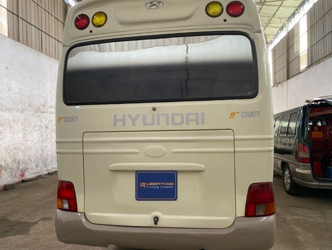 Hyundai County 2002