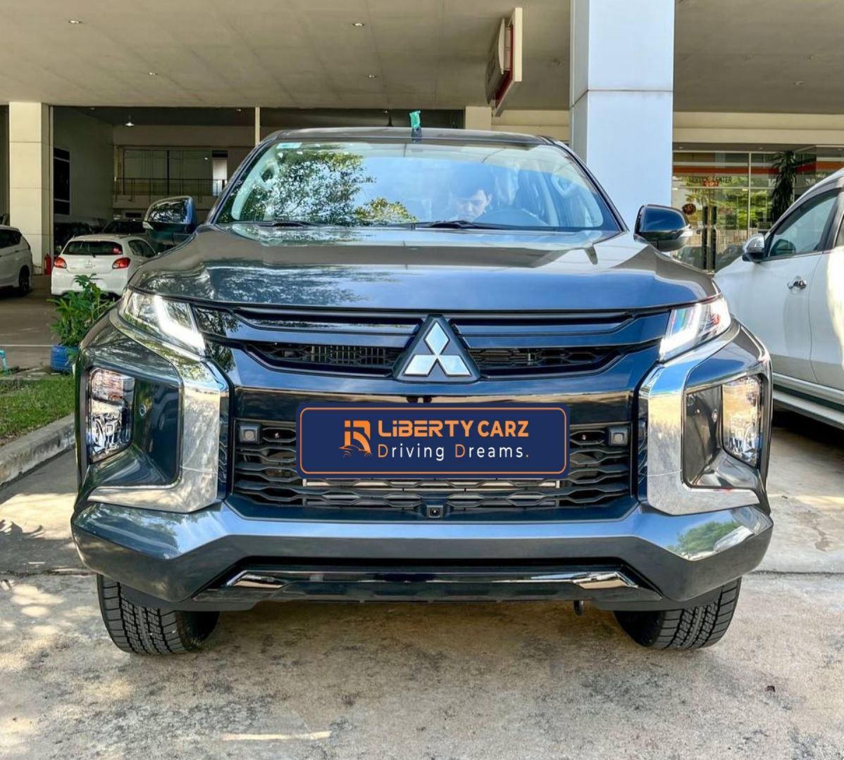 Mitsubishi Triton 2023