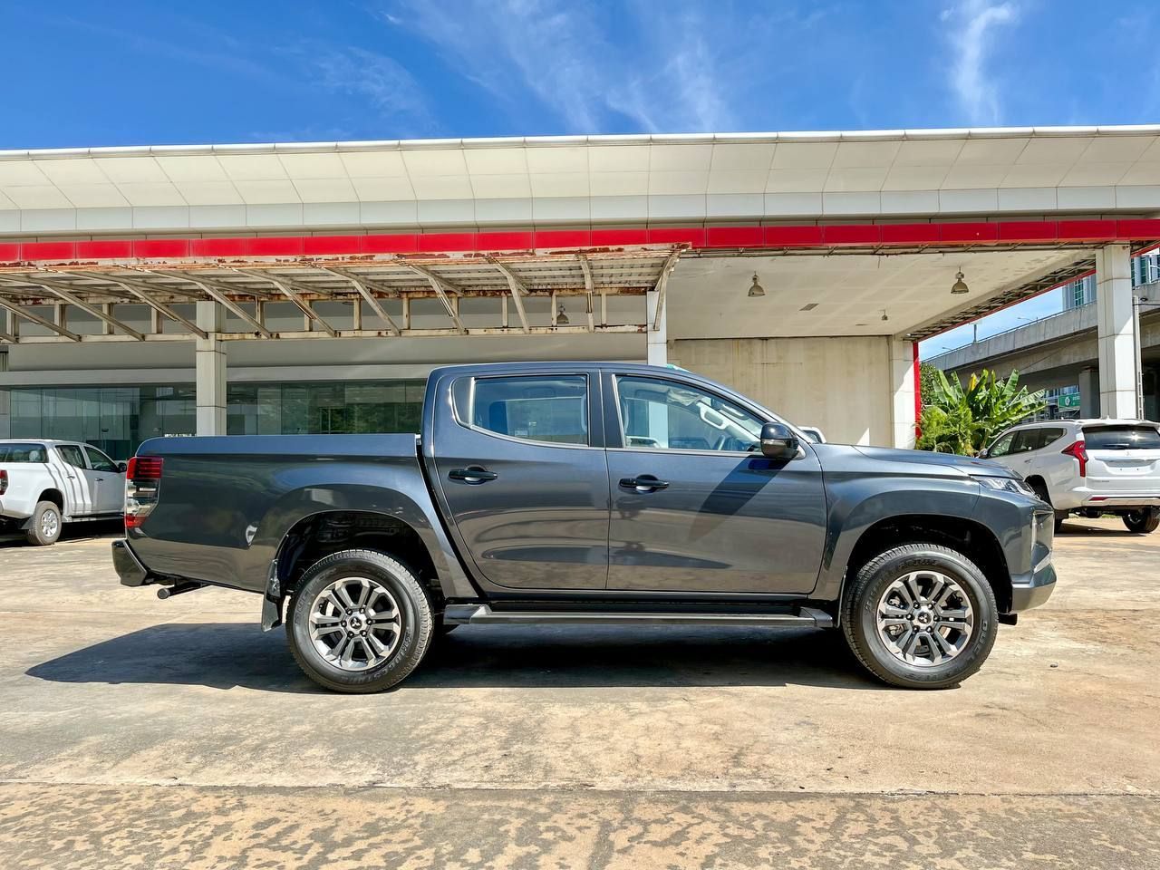 Mitsubishi Triton 2023