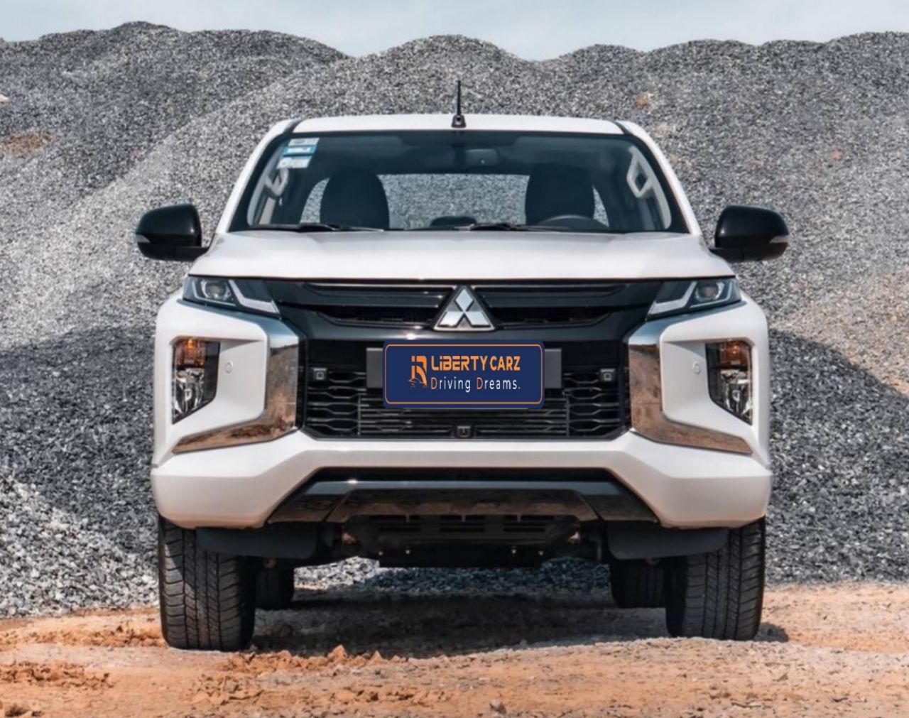 Mitsubishi Triton 2023