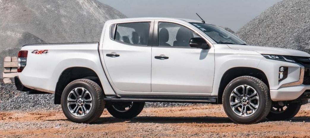 Mitsubishi Triton 2023