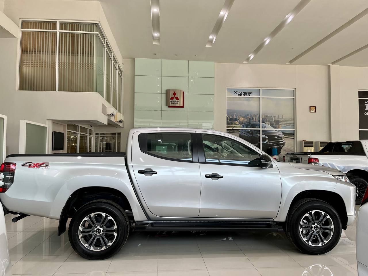 Mitsubishi Triton 2023