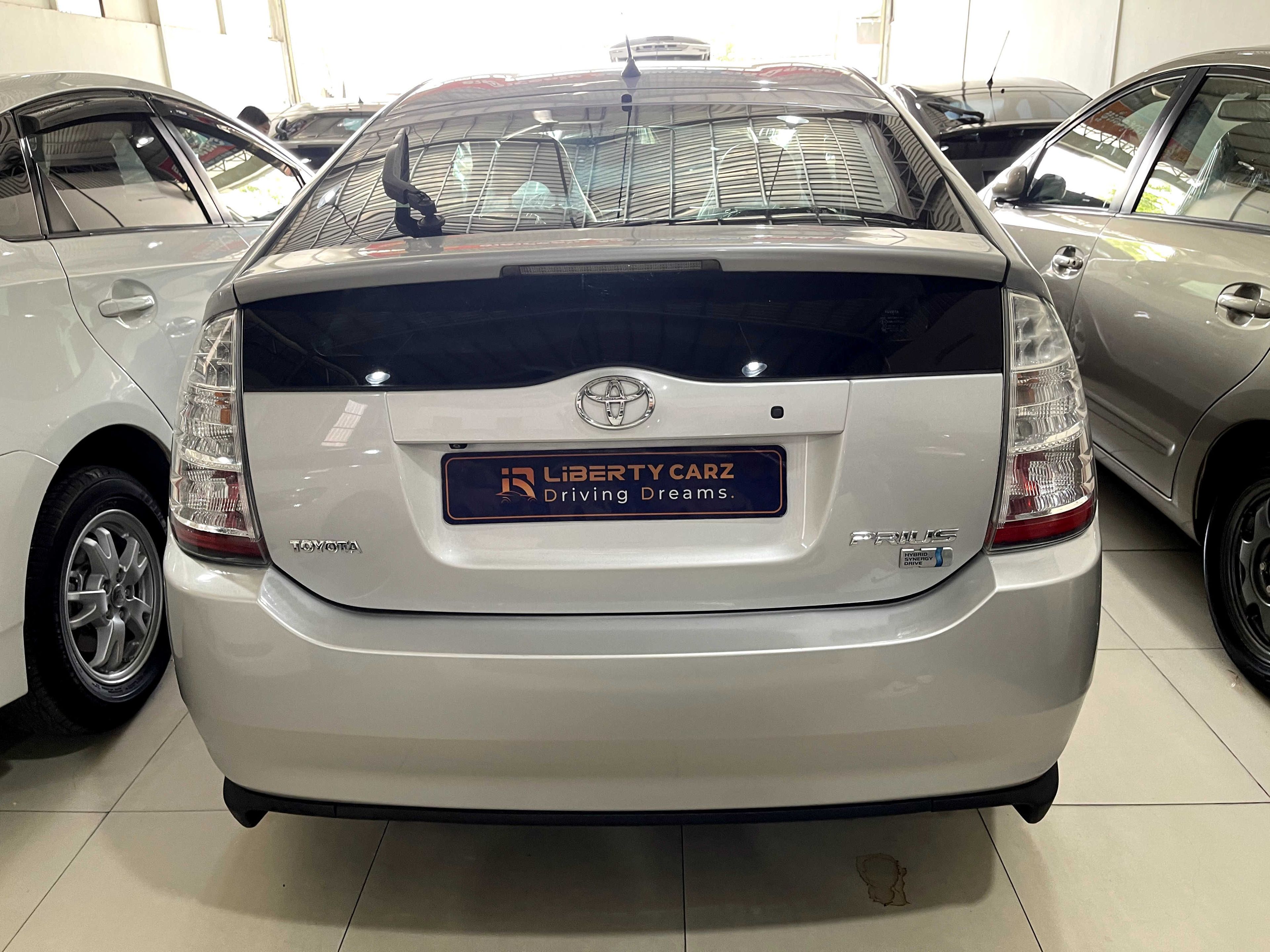 តូយ៉ូតា Prius 2009