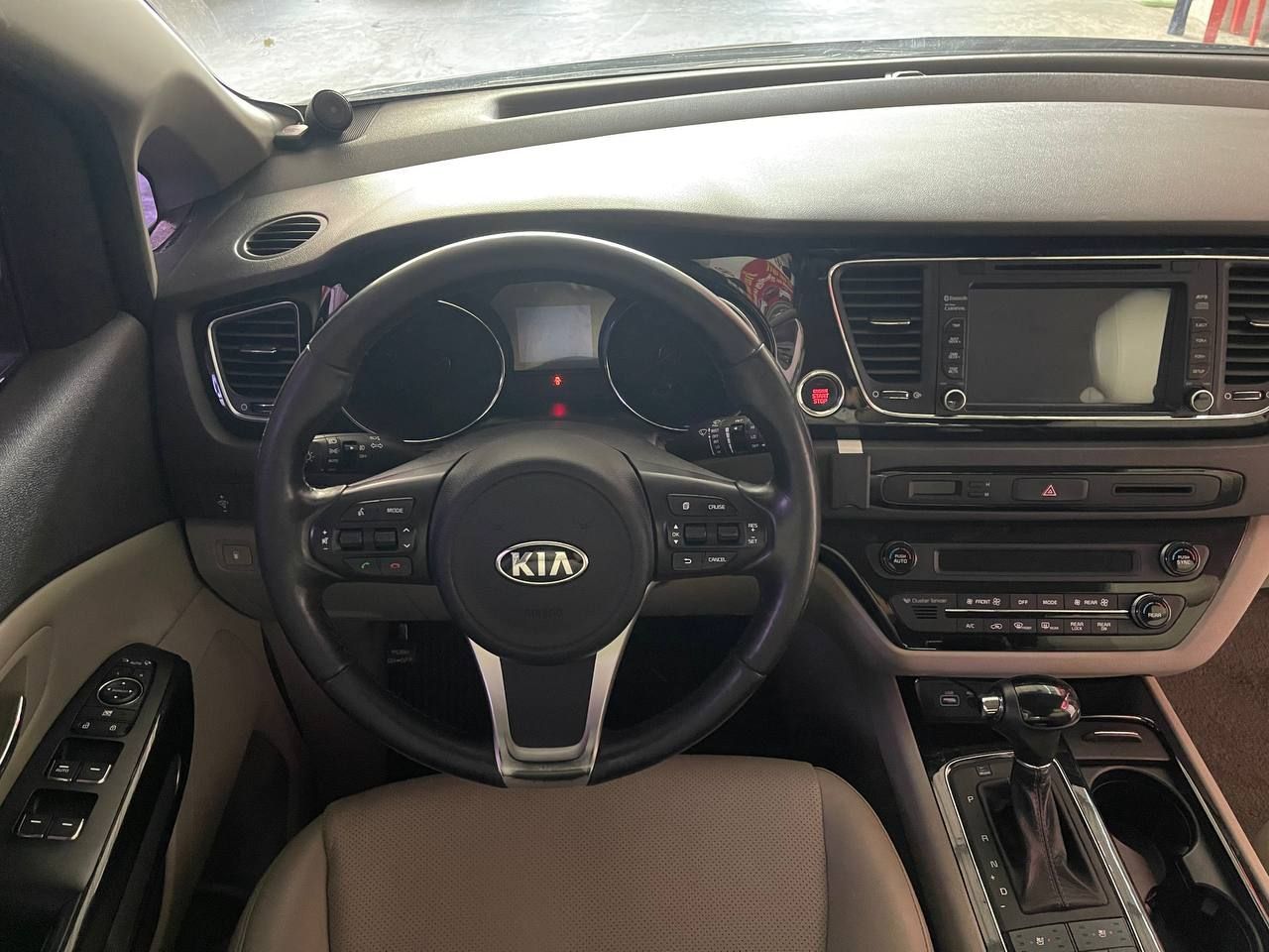 Kia Carnival 2016