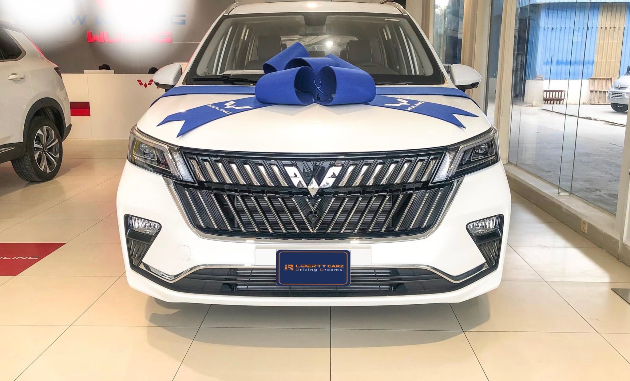 WULING JIACHEN 2023