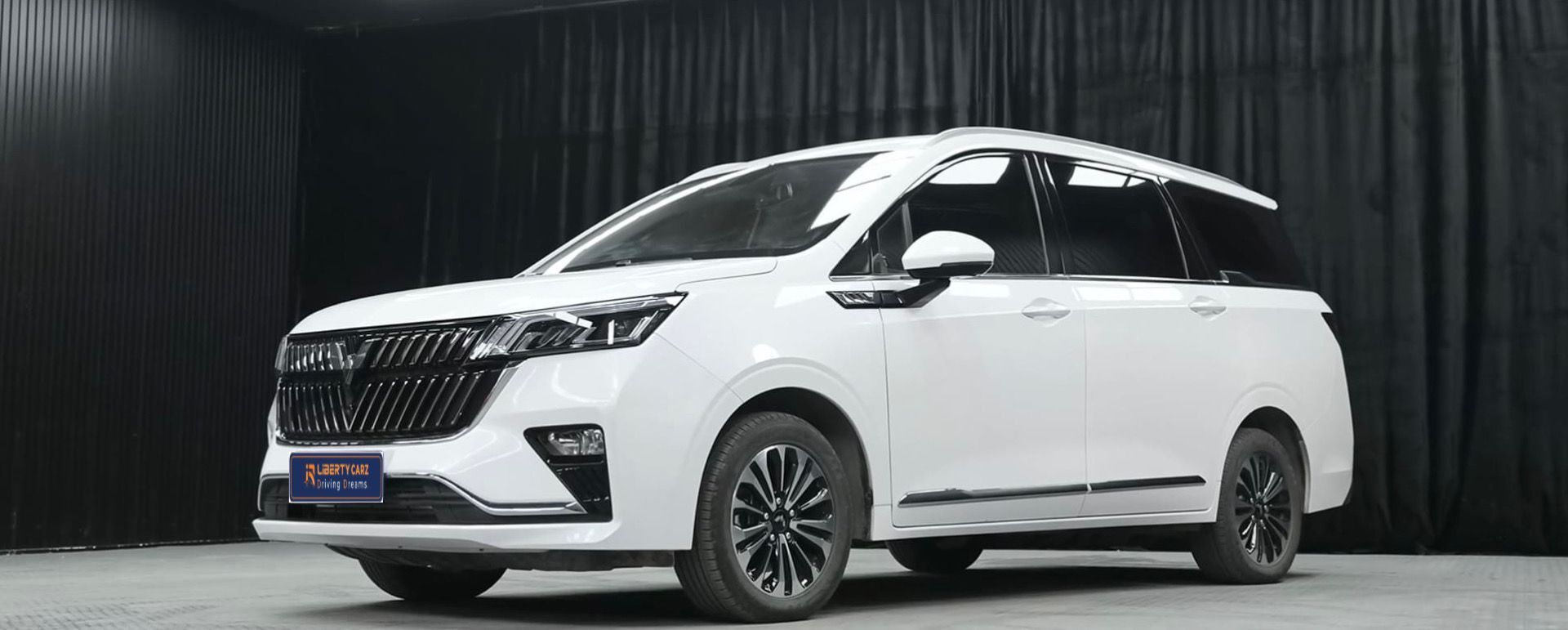 WULING JIACHEN 2023