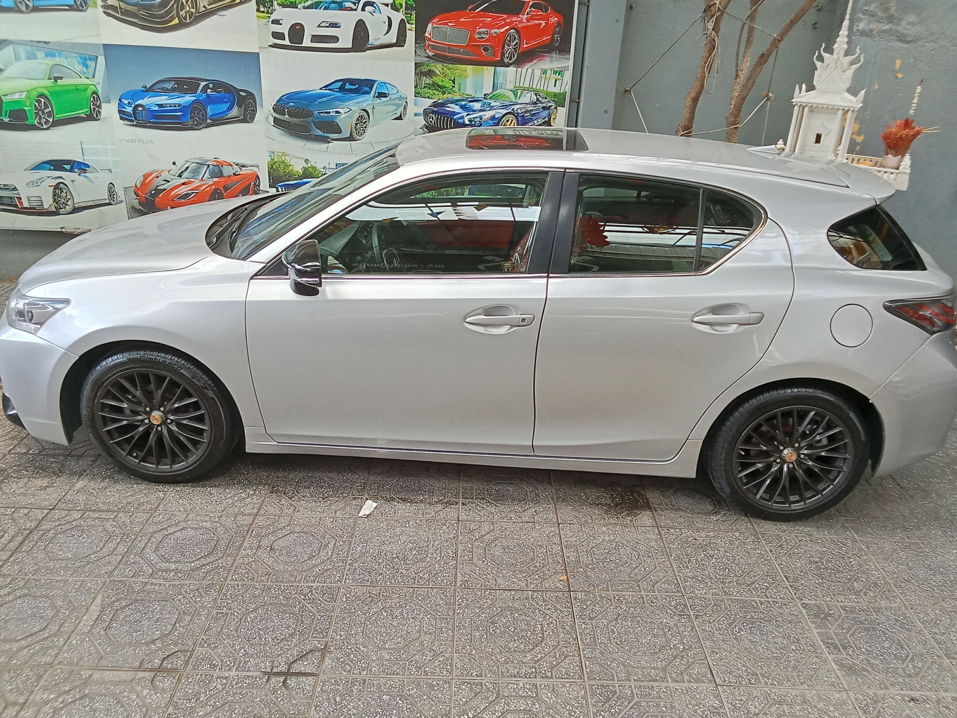 Lexus CT-200h 2012