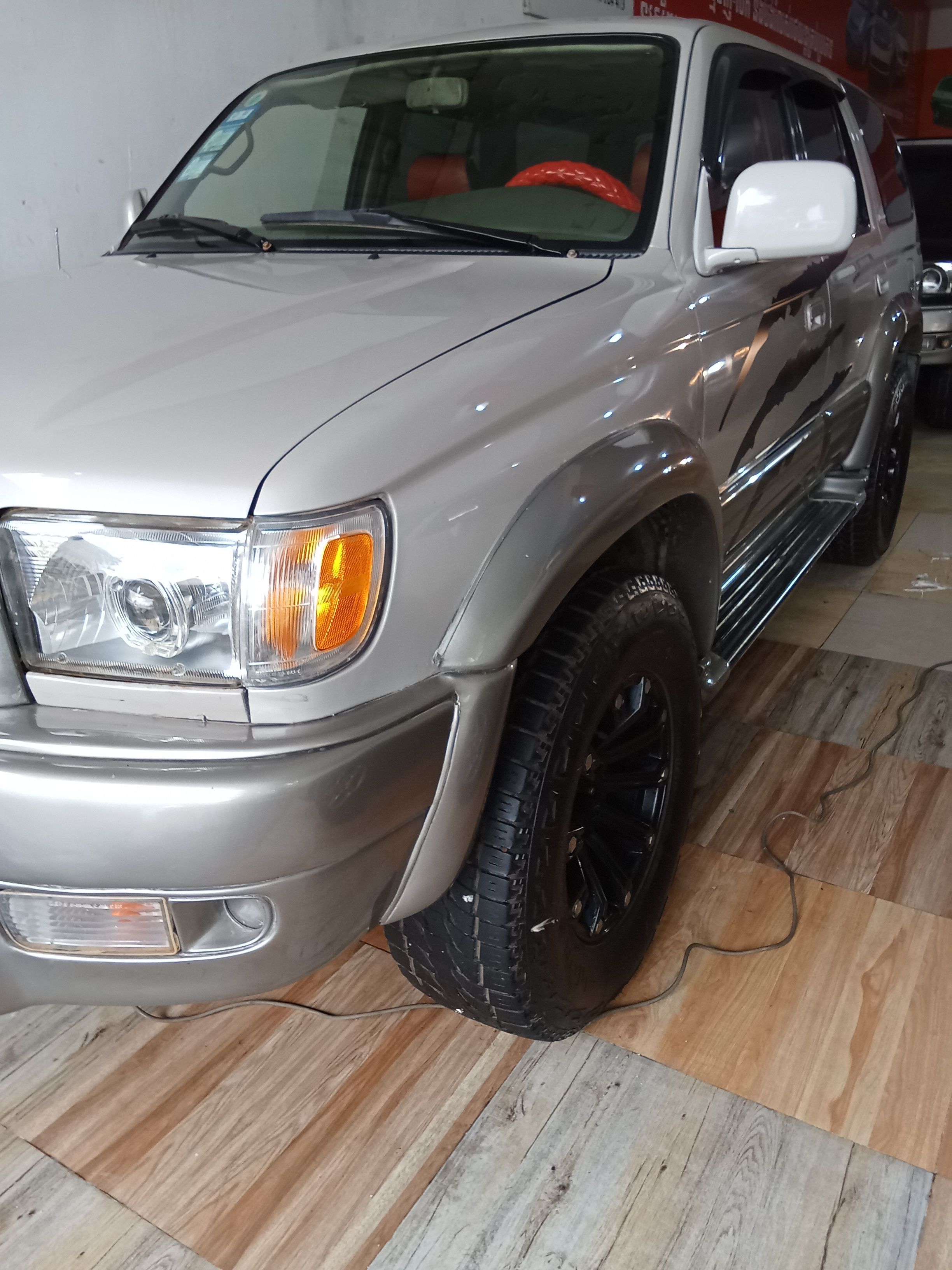 តូយ៉ូតា 4 Runner 1997