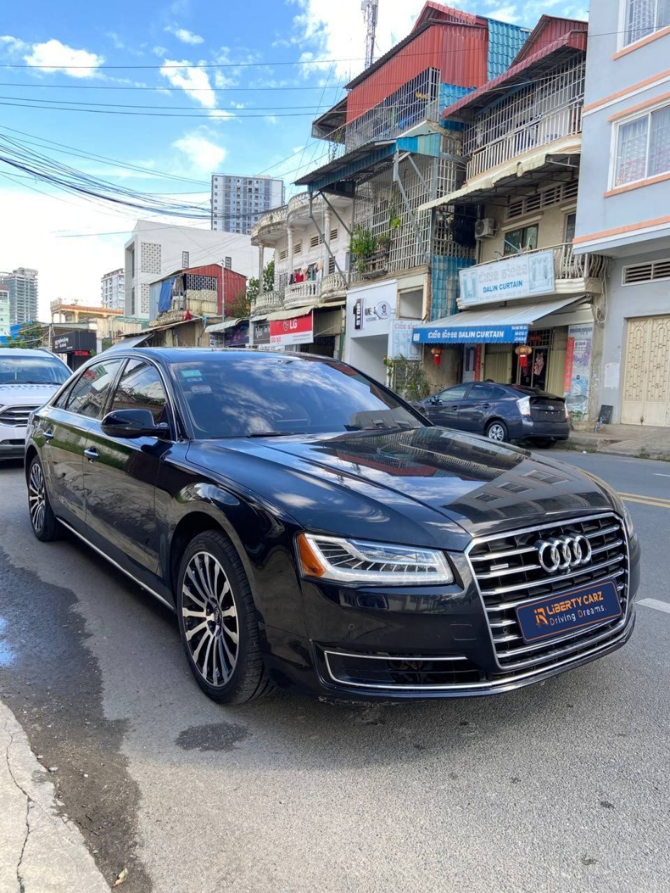 Audi A8L 2015