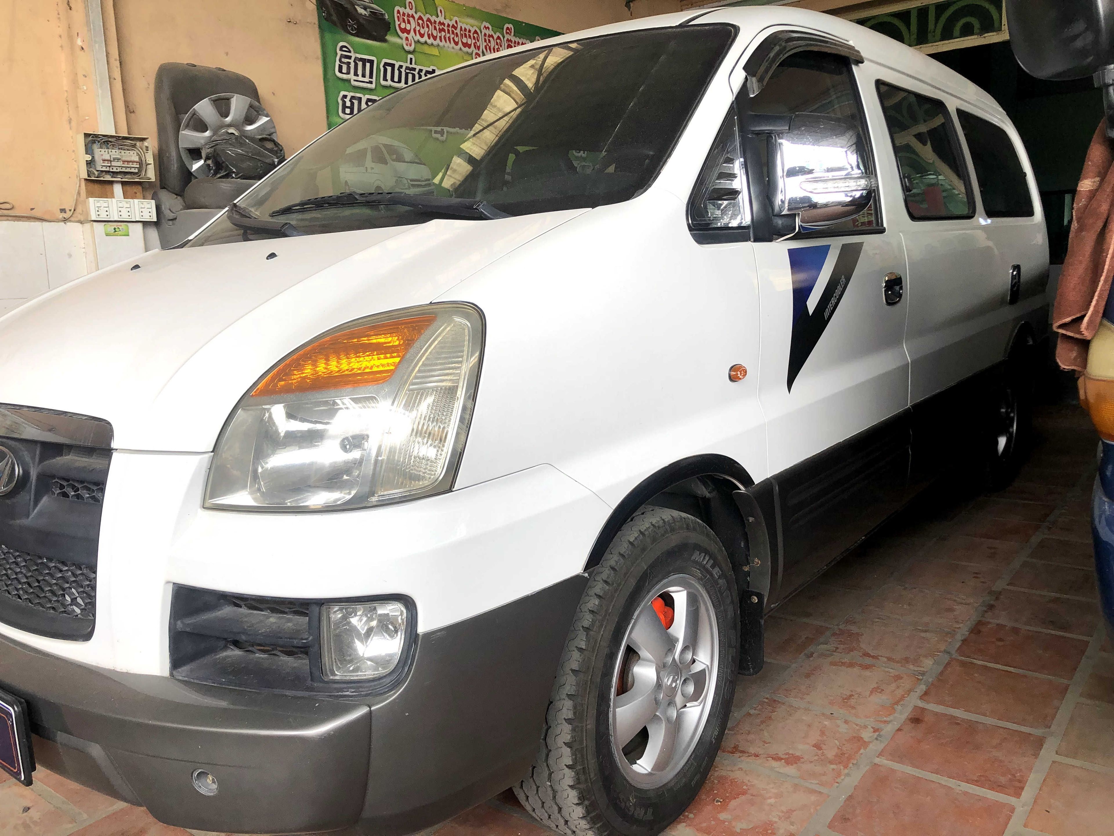 Hyundai Starex 2004