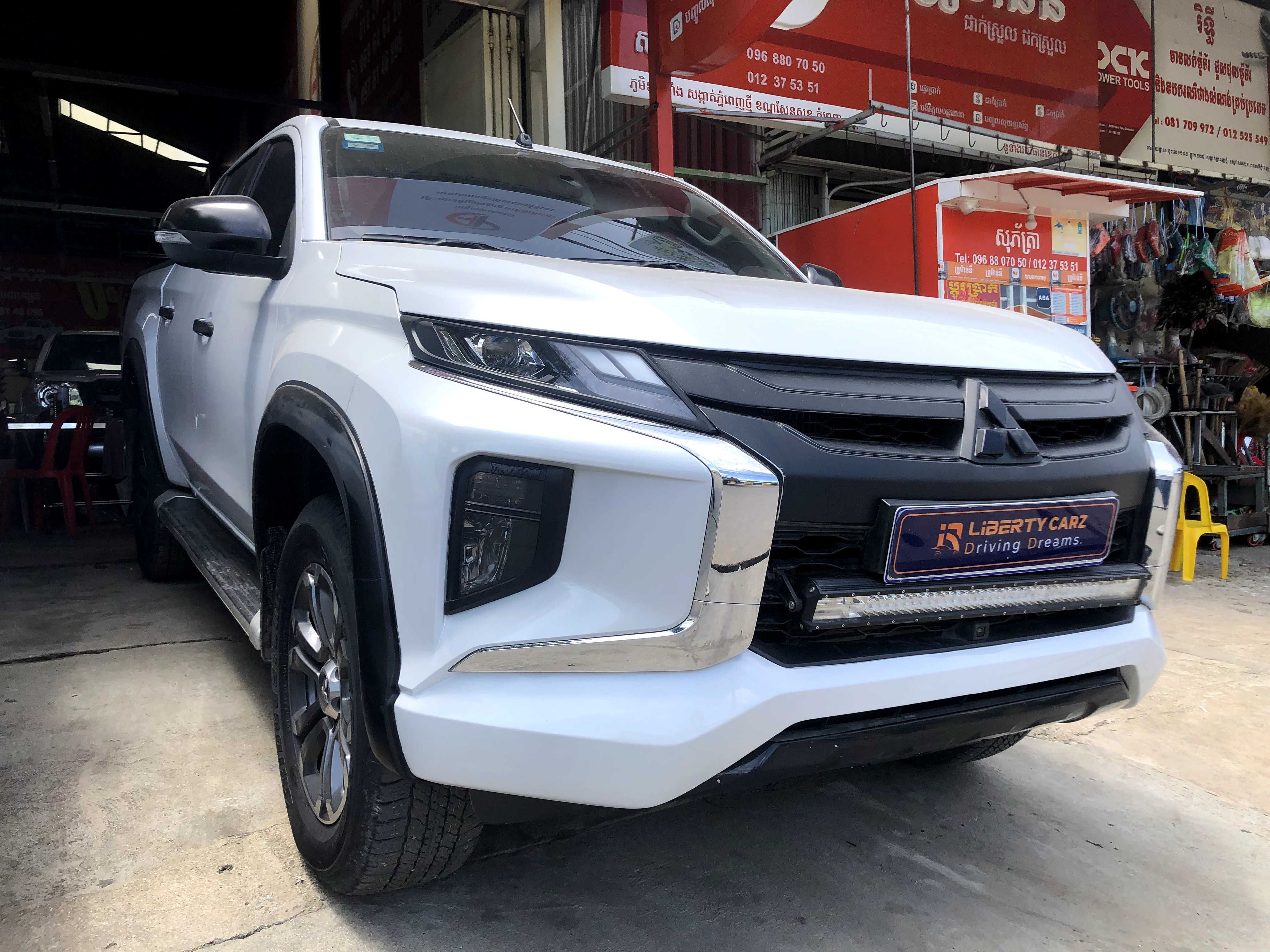 Mitsubishi Triton 2022