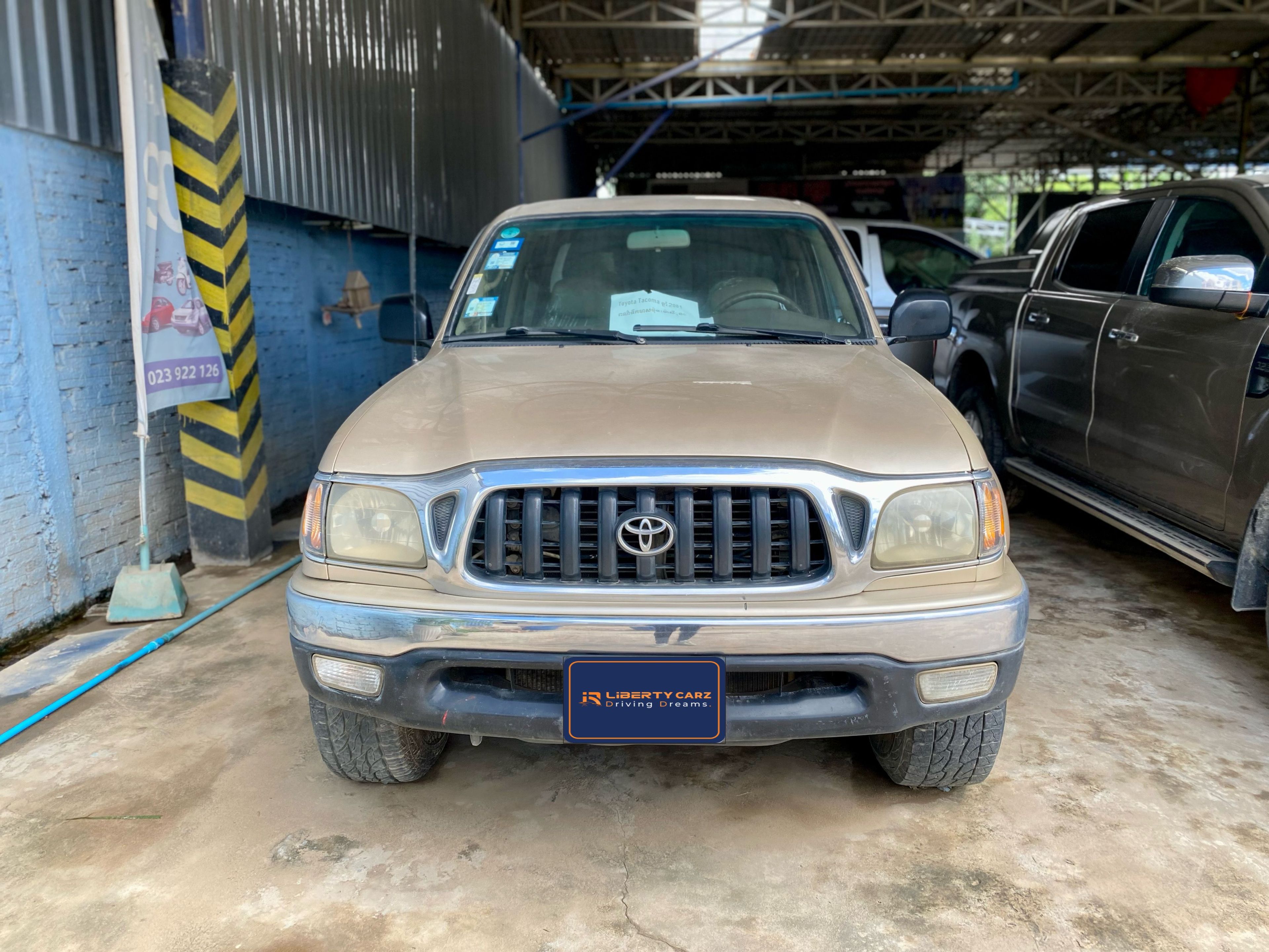 តូយ៉ូតា Tacoma 2001