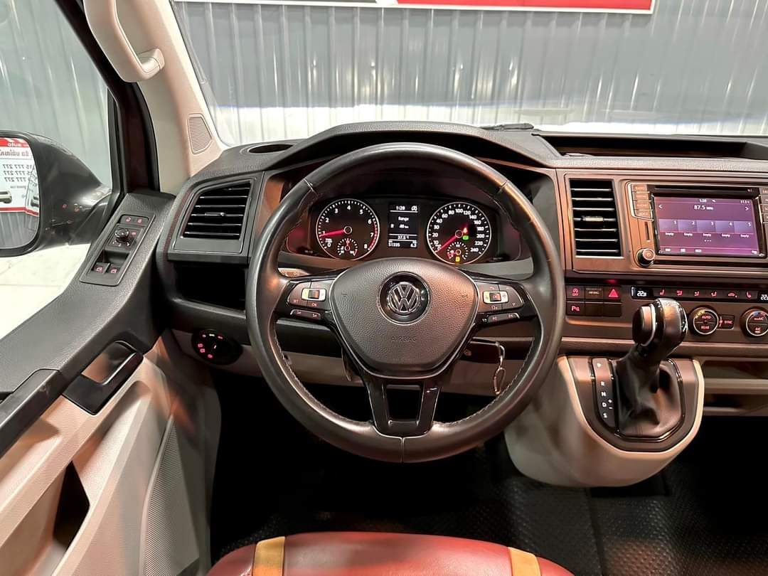 Volkswagen Caravelle 2018