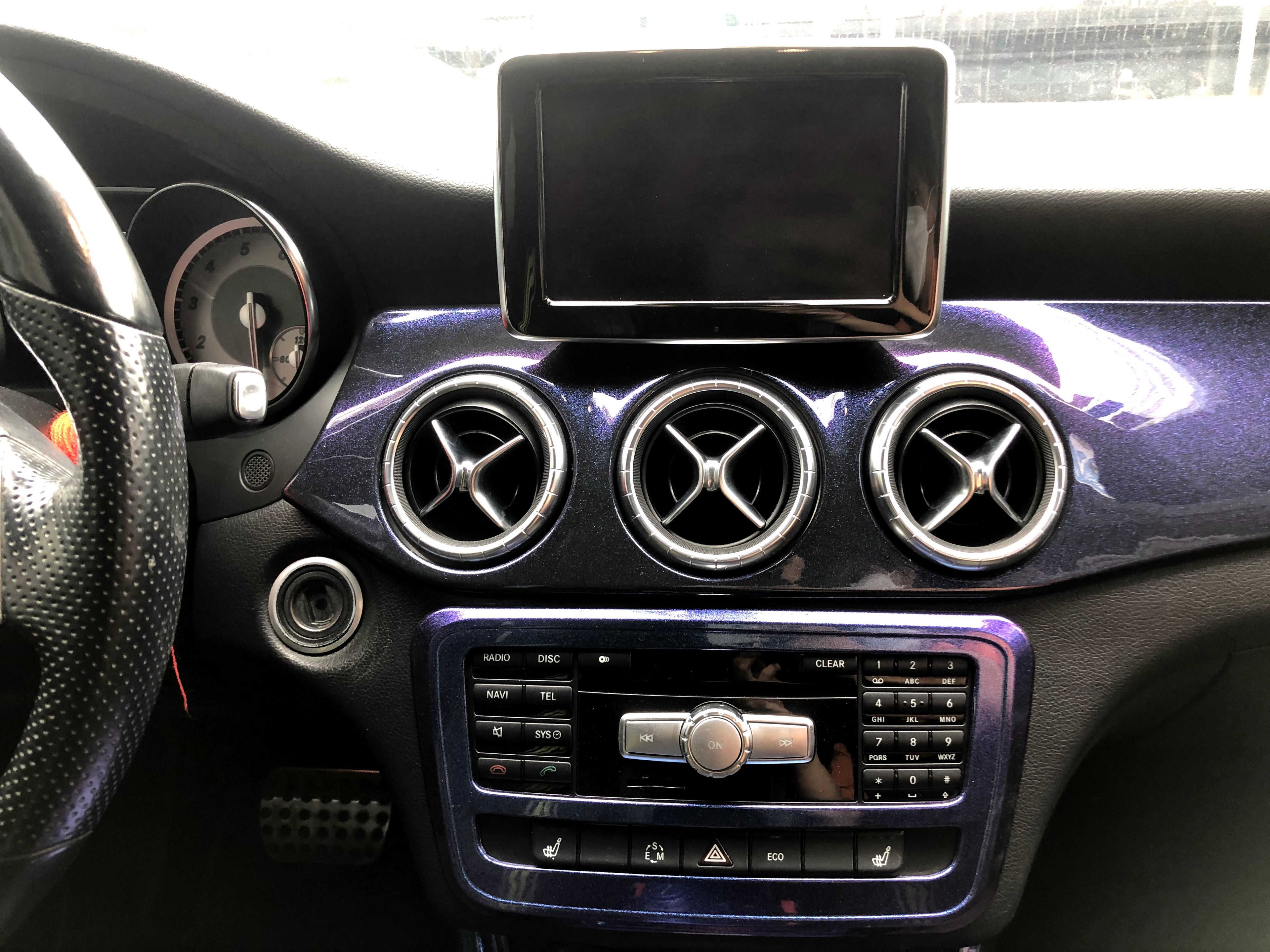 Mercedes-Benz CLA 250 2004