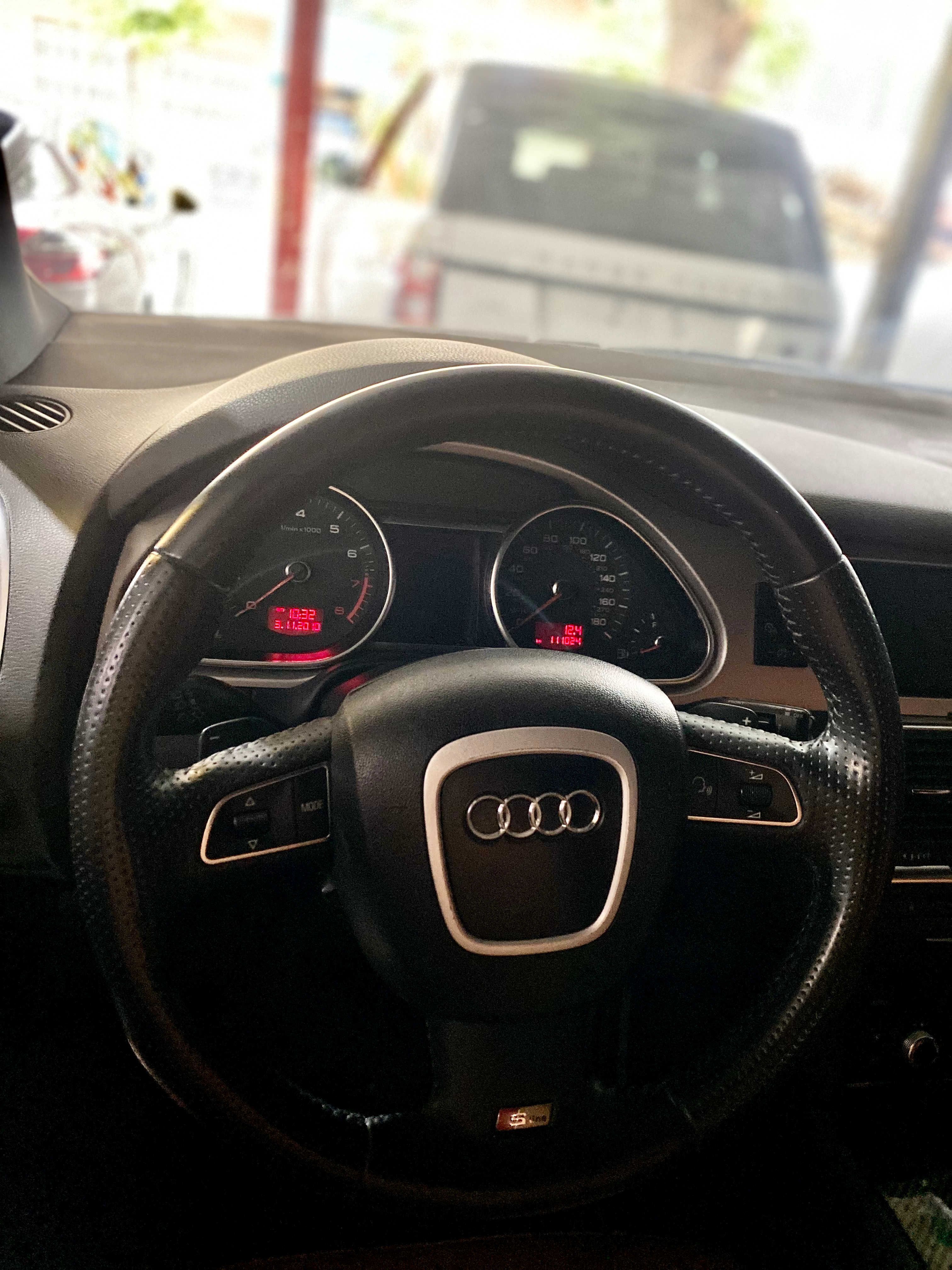 Audi Q7 2011