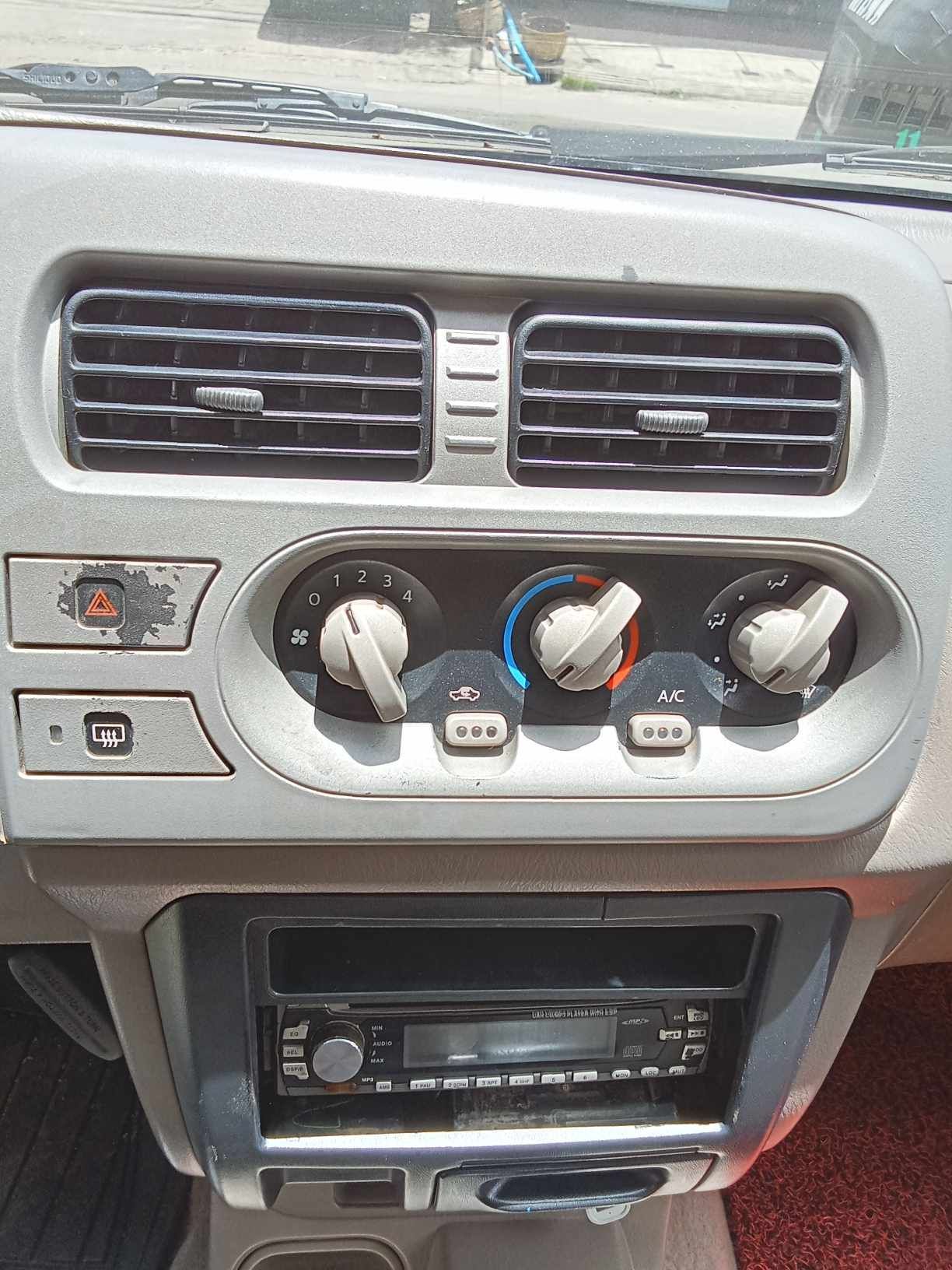 Nissan Frontier 2001