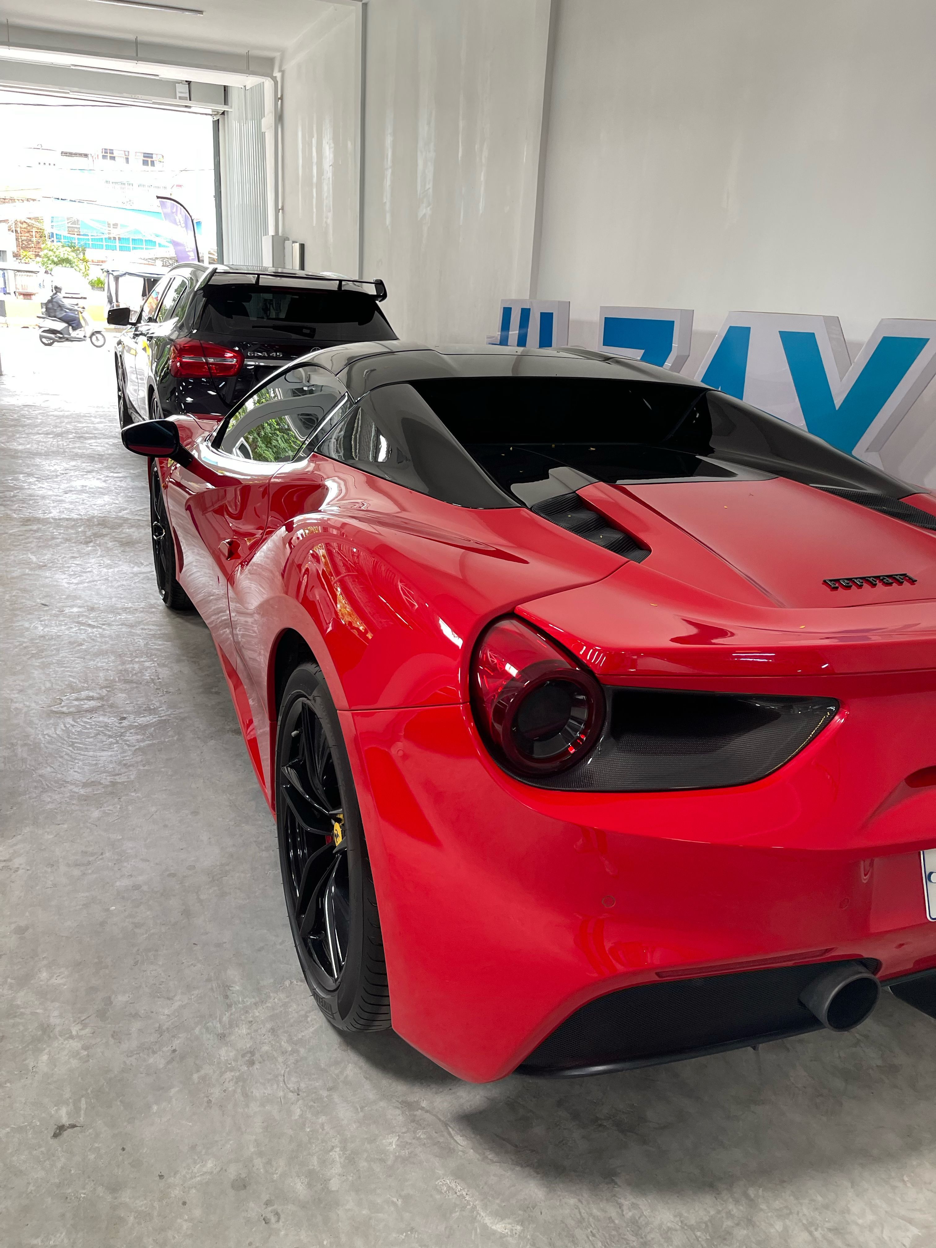 Ferrari 488 PISTA SPIDER 2017