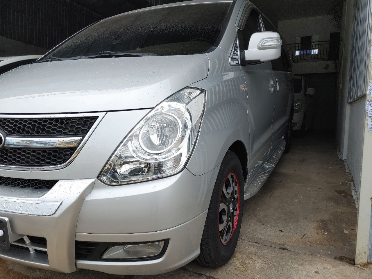 Hyundai Starex CVX 2010